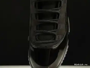 AND GOWN 11 - CAP RETRO JORDAN 0427